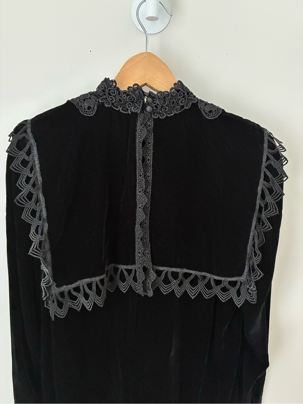 Jessica McClintock Black Velvet Lace High Neck Long Sleeve Midi Dress 6 - Picture 5 of 6